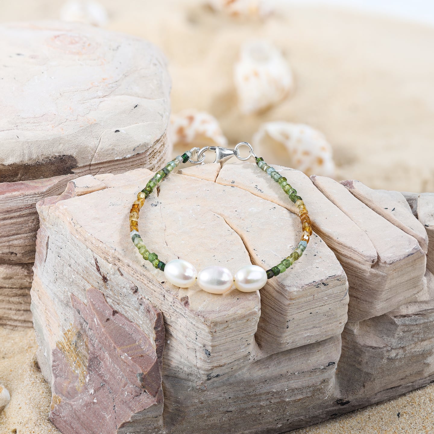 Hebes Pearl Bracelet HC90369L